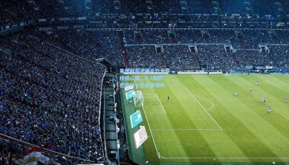 mk体育：塞维利亚主场火力全开终结心魔，4-1酣胜巴萨创十五年里程碑